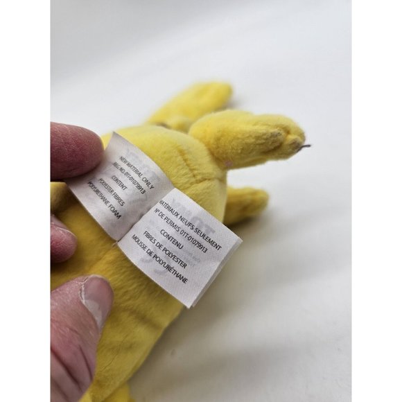 Pokémon Pinkachu 11" Plush Sleeping Laying Down Pinkachu - Picture 7 of 10